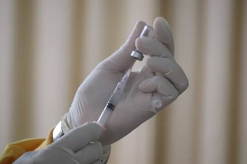 Már négy vakcina után is kérhetünk Covid-oltást