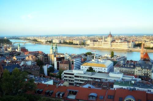 Hétvégére lezárják az átmenő forgalom elől Budapest több útszakaszát is