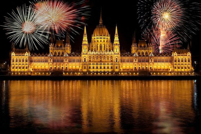 A világ 10. legnépszerűbb látványossága, a magyar Országház
